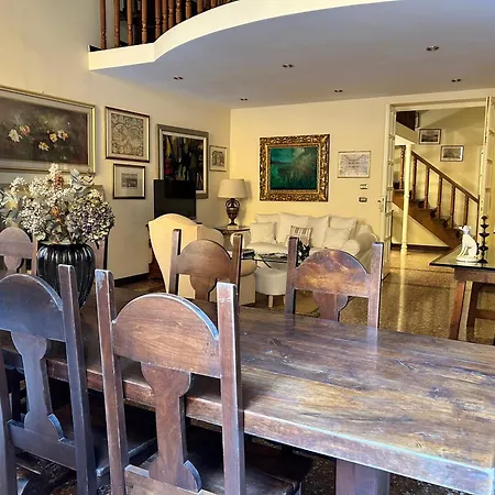 Medieval Art Loft Appartamento