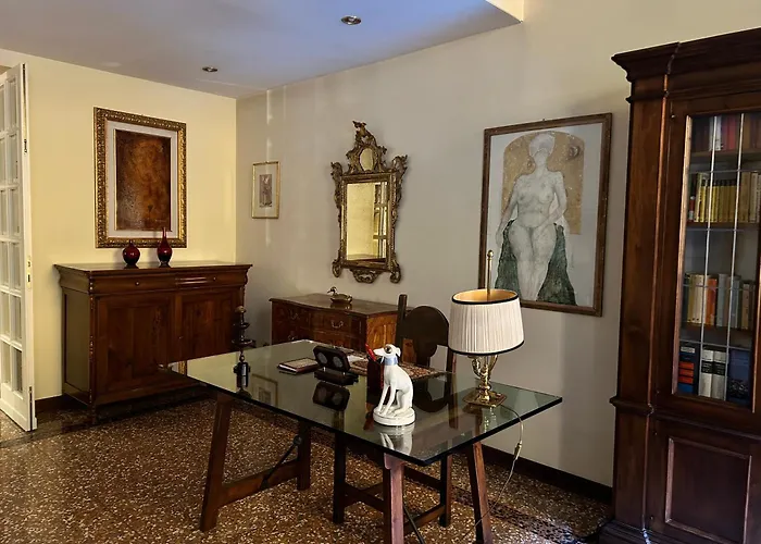 Medieval Art Loft 아파트