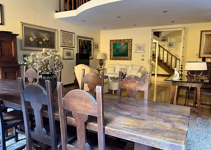 Medieval Art Loft 公寓