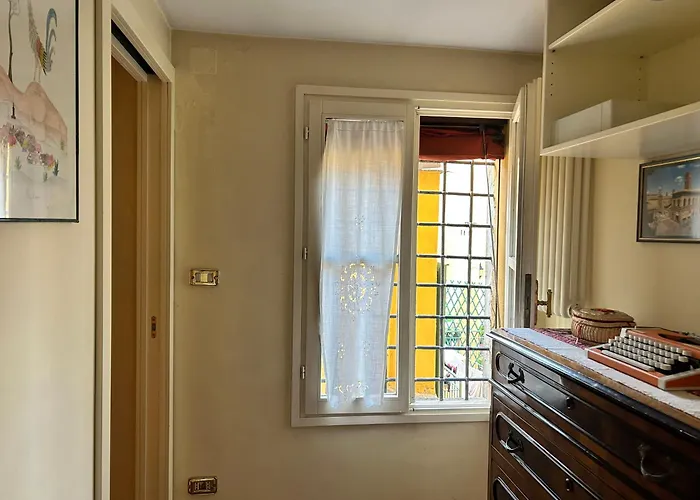 Medieval Art Loft Διαμέρισμα *