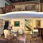 Medieval Art Loft * Bolonia