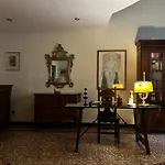 Medieval Art Loft Apartamento *