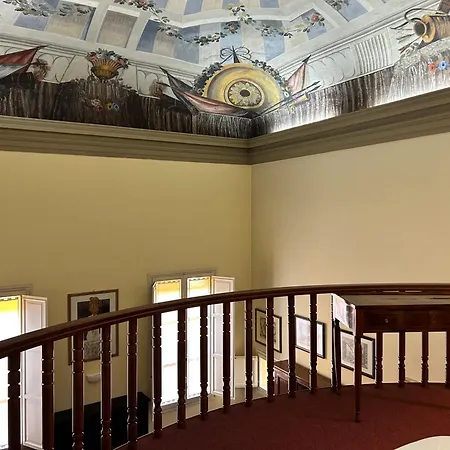 Medieval Art Loft Appartement