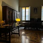 アパート Medieval Art Loft *